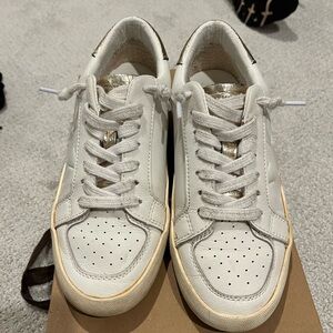 Vintage Havana White and Gold Sneakers